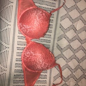 EUC 36DD La Senza bra
